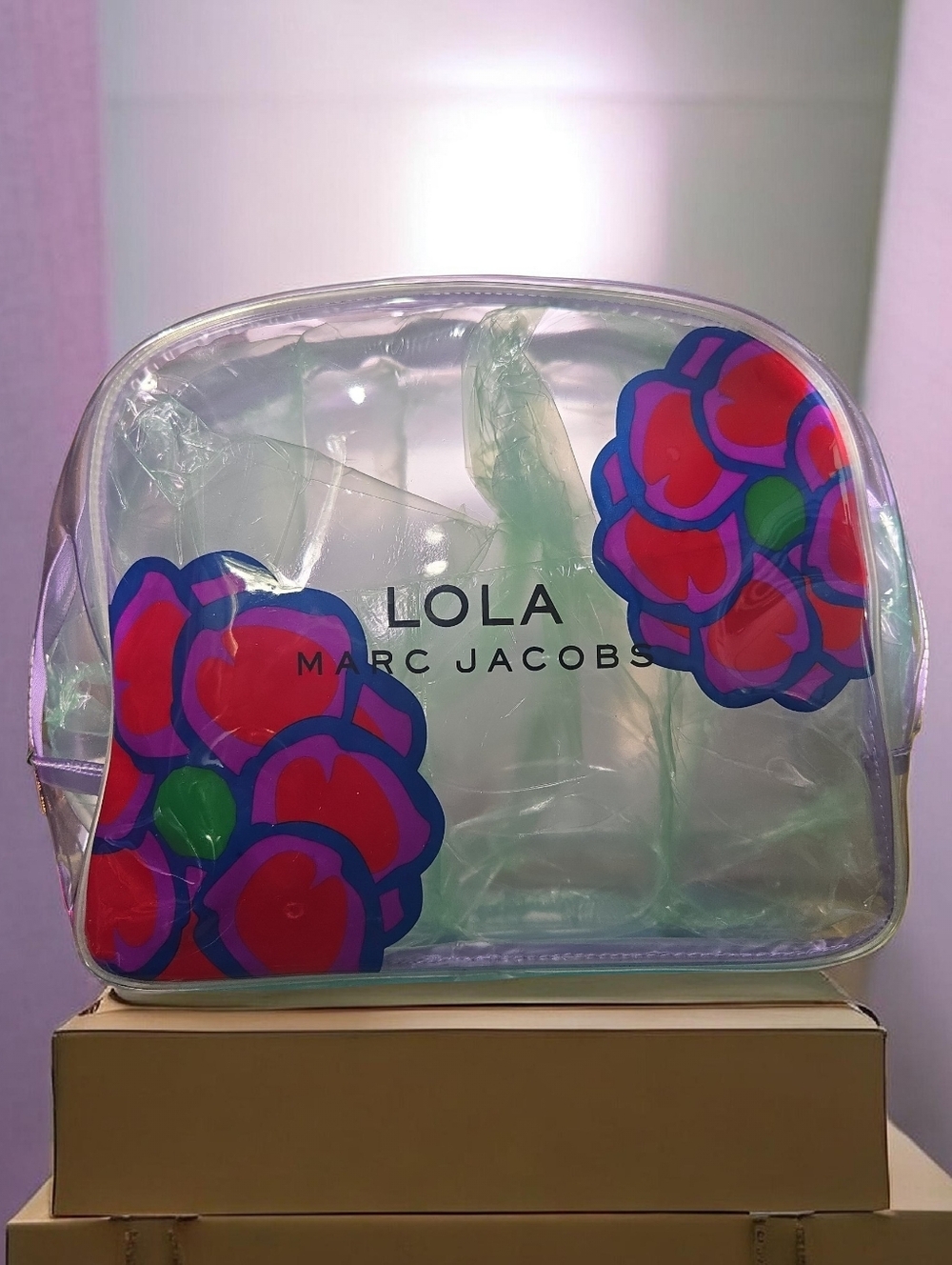 MARC JACOBS LOLA XL toiletry/makeup/accessories case.